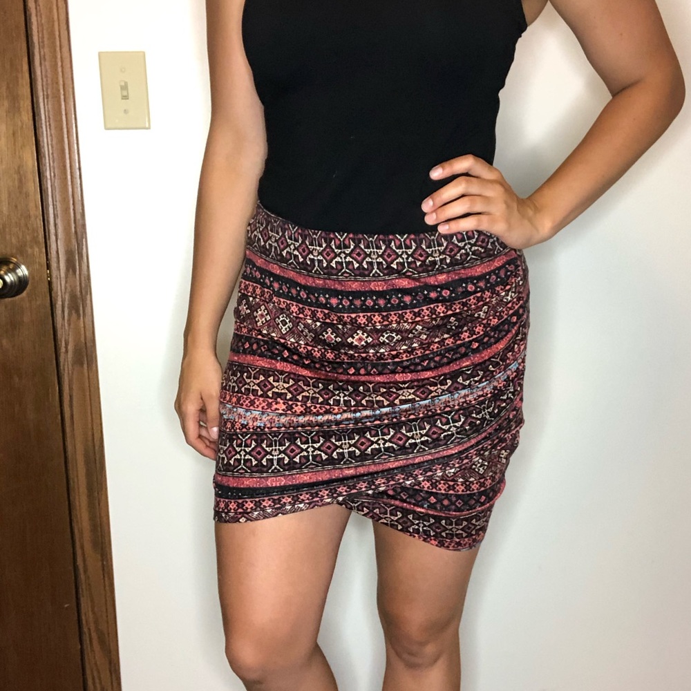 Tribal print mini skirt